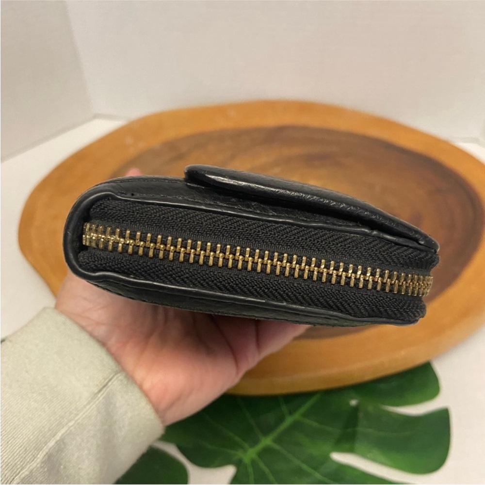 Tory Burch Black Pebbled Leather Continental Wallet with Gold Logo Accent - Picture 5 of 12